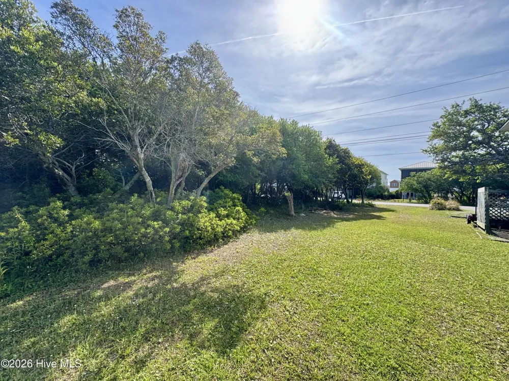 1131 S Topsail Drive Surf City, NC 28445