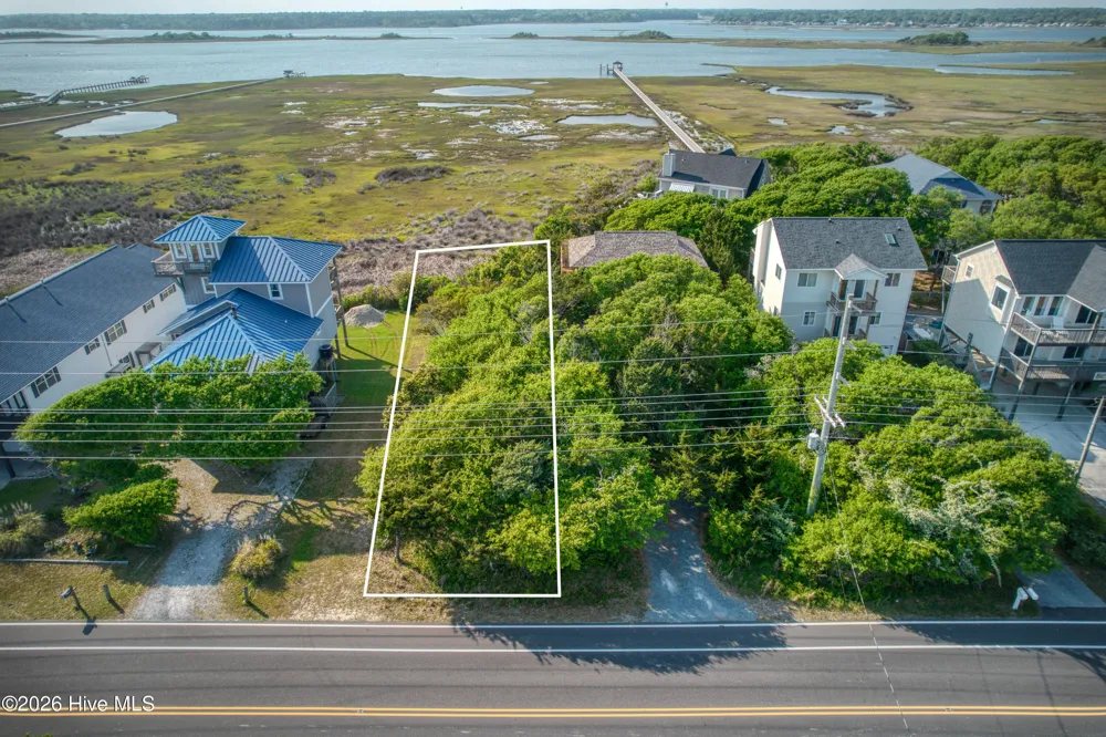 1131 S Topsail Drive Surf City, NC 28445