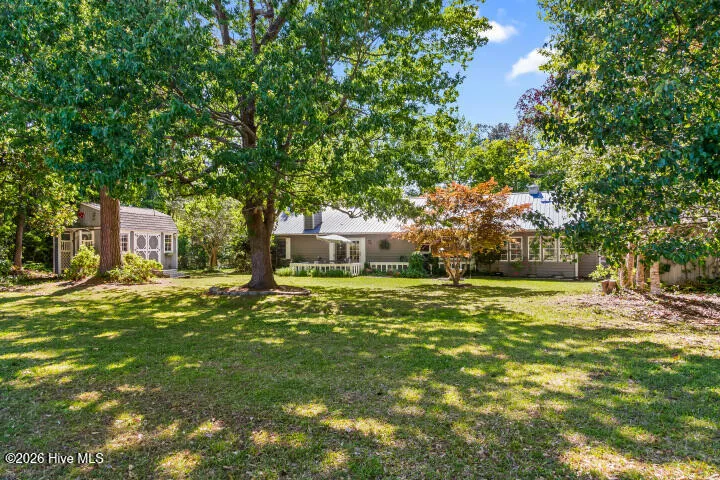 519 Country Club Drive W Arapahoe, NC 28510