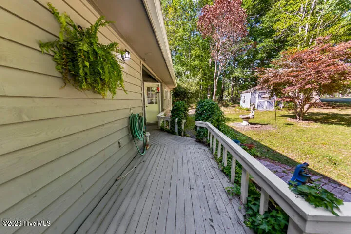 519 Country Club Drive W Arapahoe, NC 28510