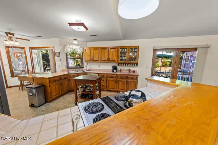 519 Country Club Drive W Arapahoe, NC 28510