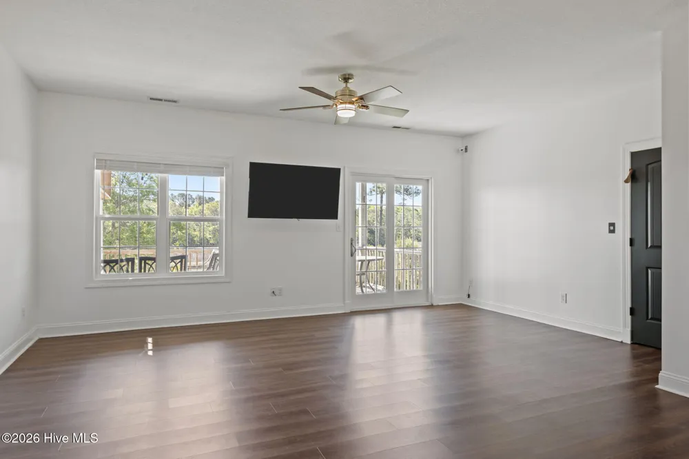 400 Garland Shores Drive Hubert, NC 28539