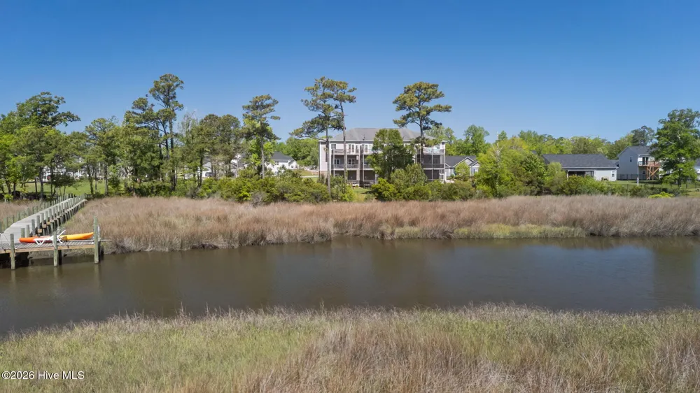 400 Garland Shores Drive Hubert, NC 28539