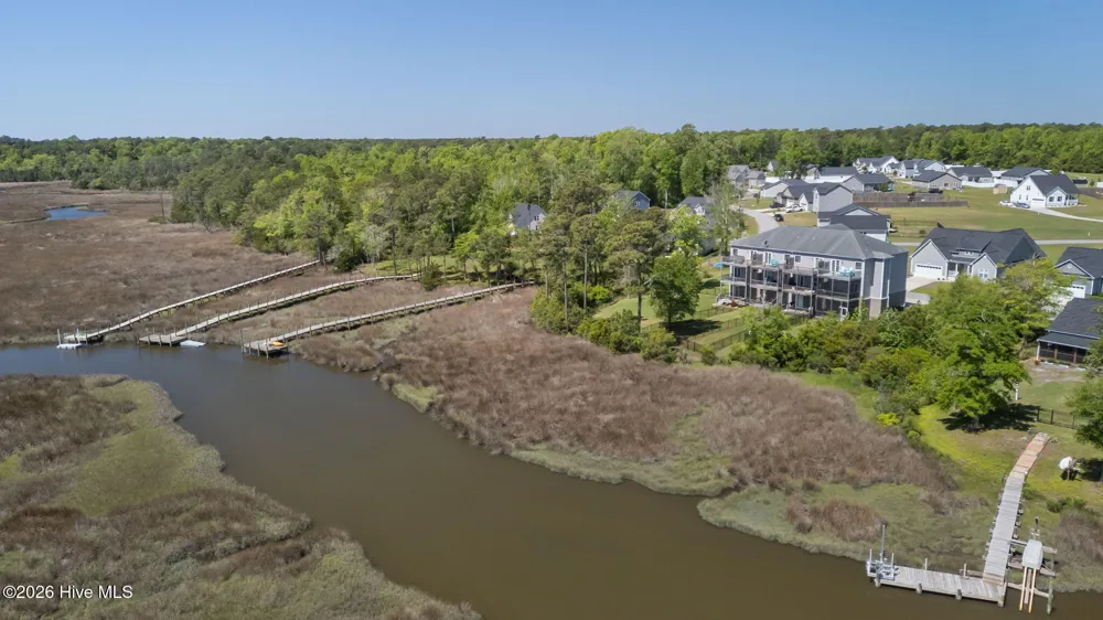 400 Garland Shores Drive Hubert, NC 28539