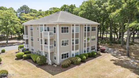 213 Kings Trail ## 1004