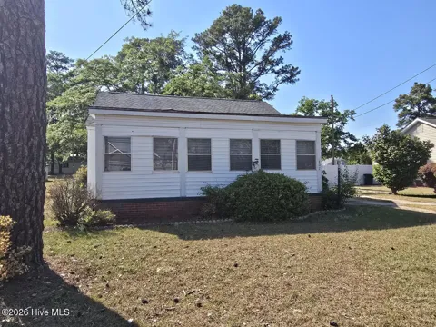 407 Roberdel Road