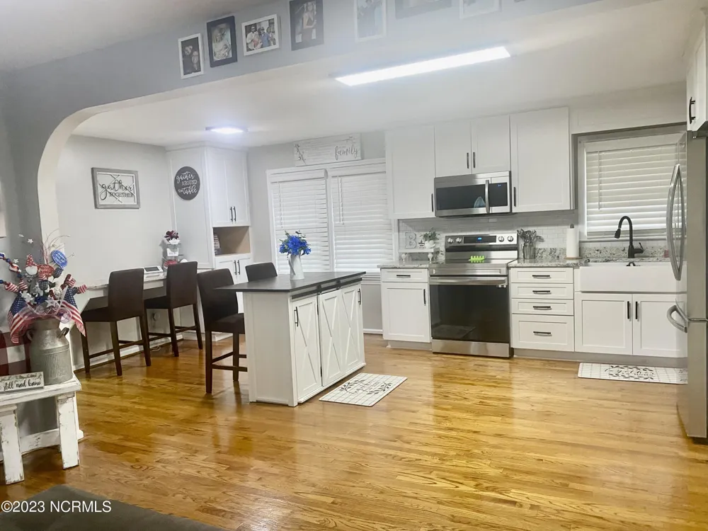 166 Pine Tree Lane Chadbourn, NC 28431
