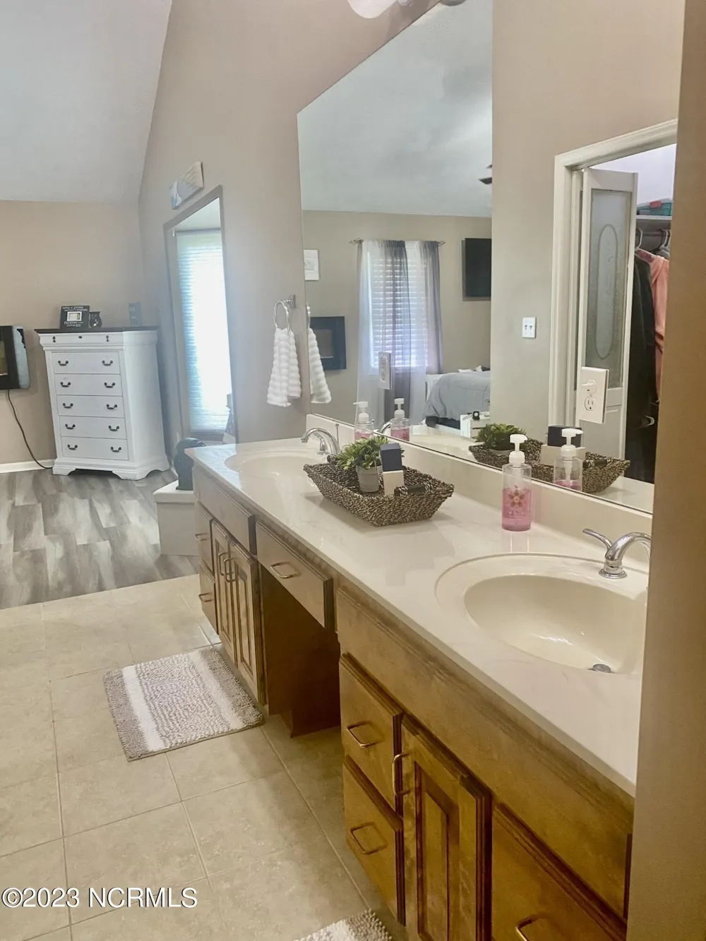 166 Pine Tree Lane Chadbourn, NC 28431