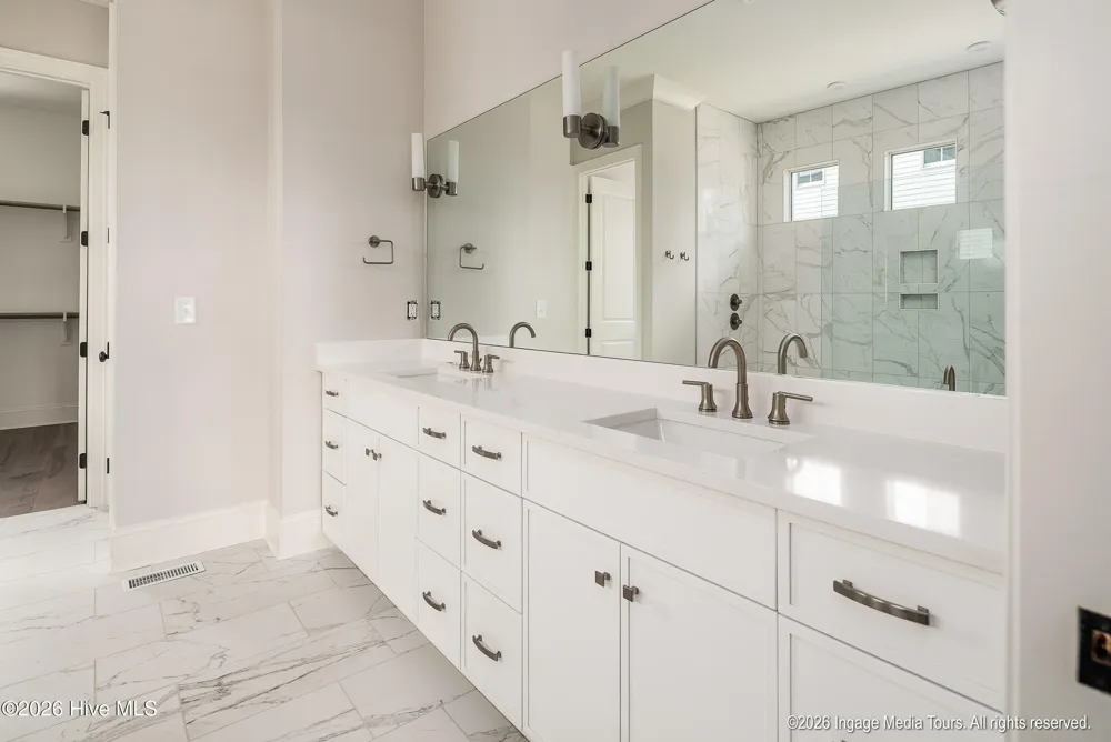 200 Pine Tree Point Snow Hill, NC 28580