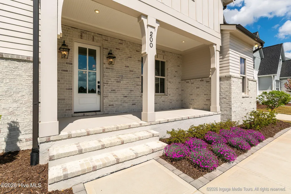 200 Pine Tree Point Snow Hill, NC 28580