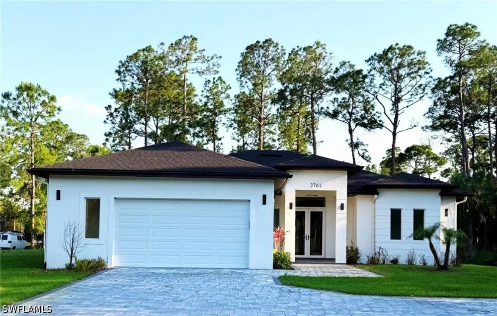 32nd AVE SE Naples, FL 34117