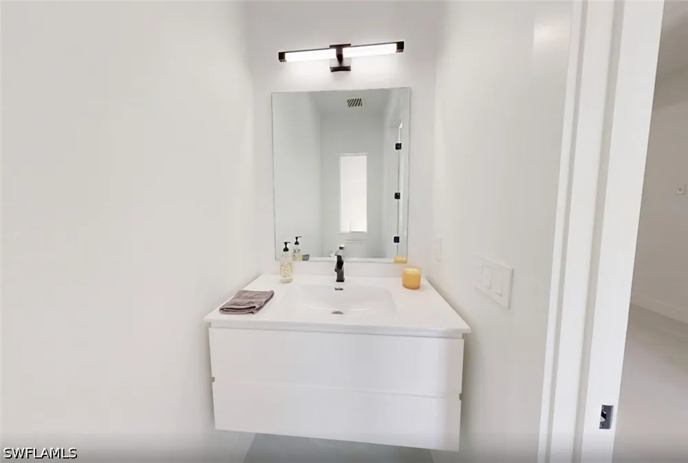 32nd AVE SE Naples, FL 34117