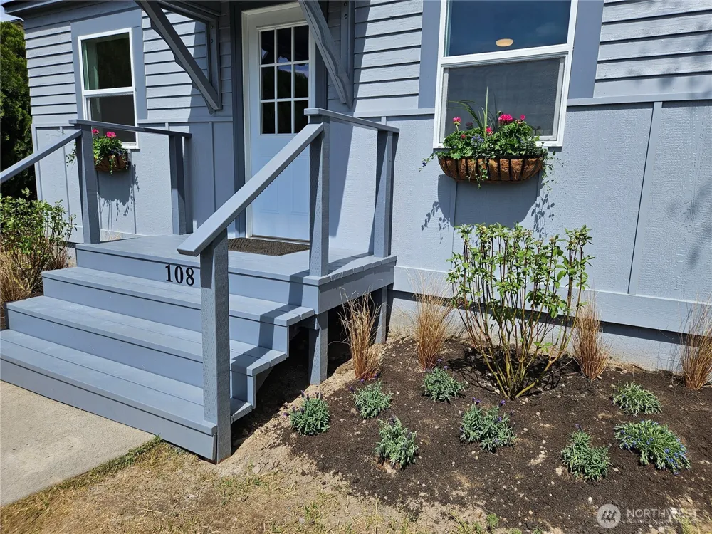 108 W 3rd Street Lind, WA 99341