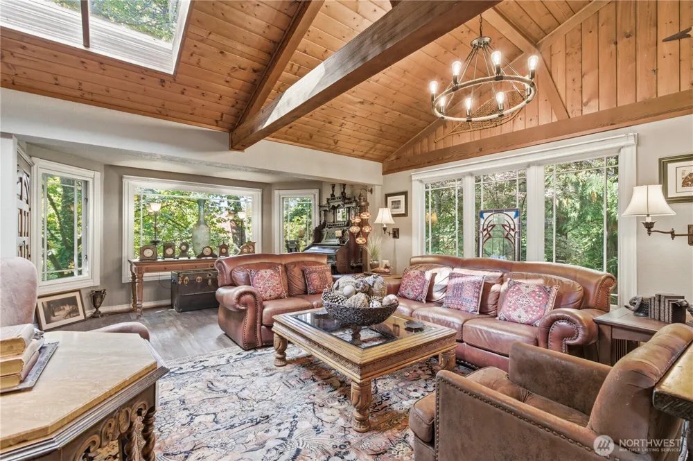 6017 64th Street W University Place, WA 98467