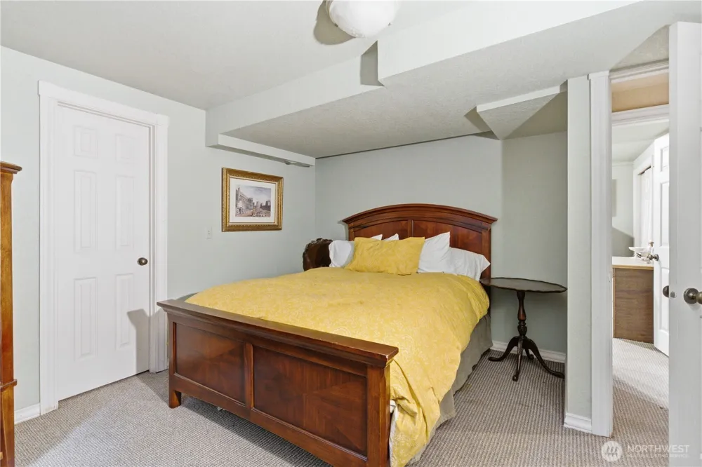 6017 64th Street W University Place, WA 98467