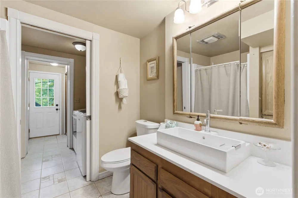 6017 64th Street W University Place, WA 98467