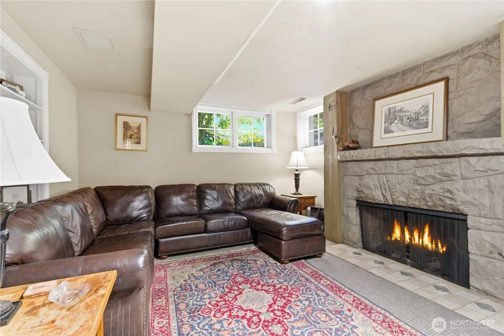 6017 64th Street W University Place, WA 98467