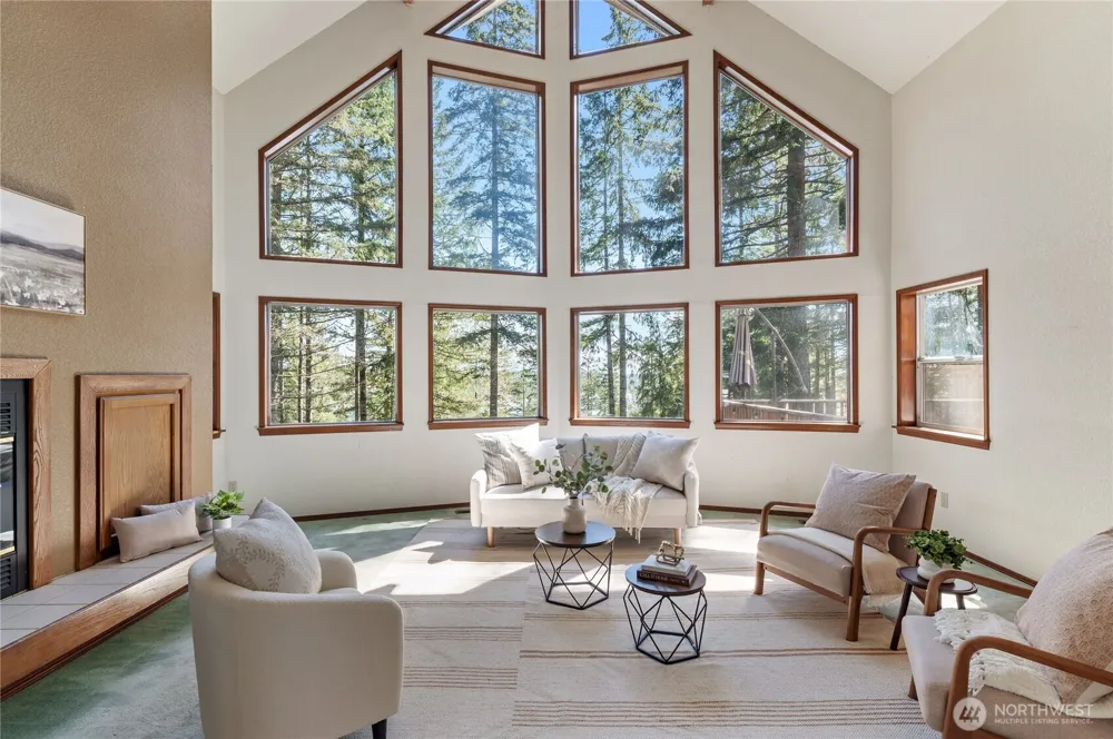 30 E Rainier Drive Allyn, WA 98524