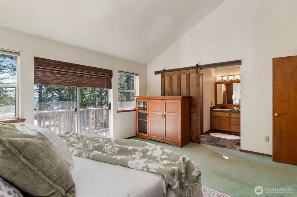 30 E Rainier Drive Allyn, WA 98524