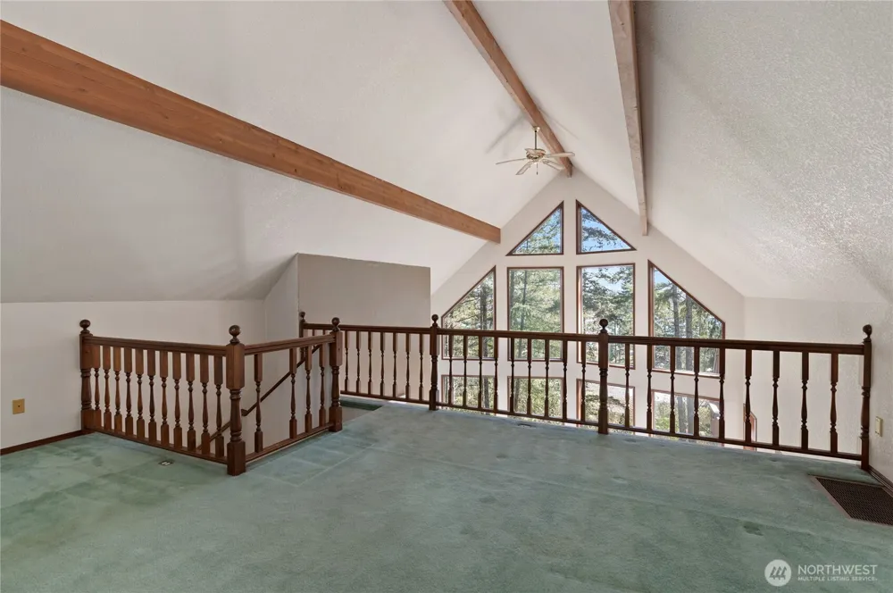 30 E Rainier Drive Allyn, WA 98524