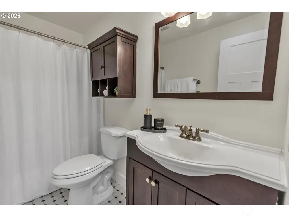 1402 NW 30th Avenue Camas, WA 98607