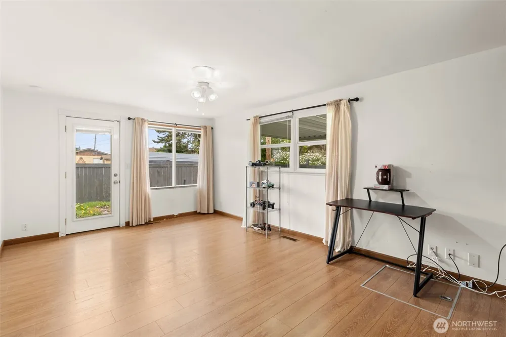 1001 19th Street SE Auburn, WA 98002