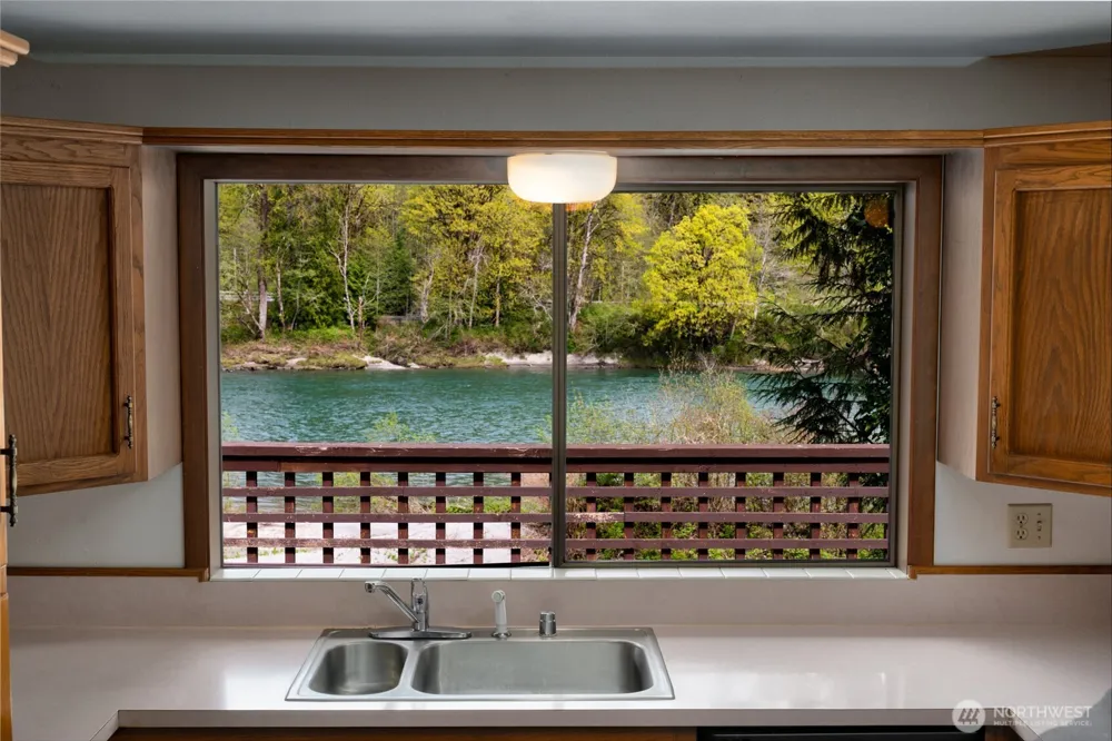 7337 Skagit View Drive Concrete, WA 98237