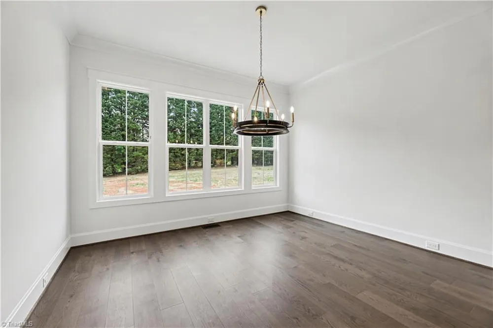 2831 Lockland Drive Oak Ridge, NC 27310