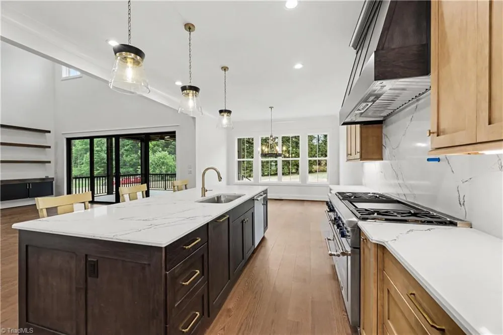 2831 Lockland Drive Oak Ridge, NC 27310