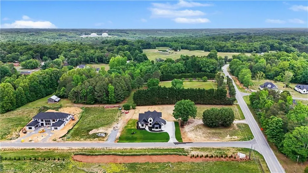 2831 Lockland Drive Oak Ridge, NC 27310