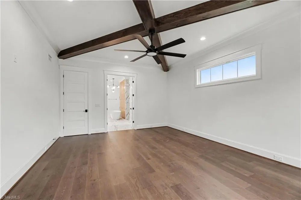 2831 Lockland Drive Oak Ridge, NC 27310