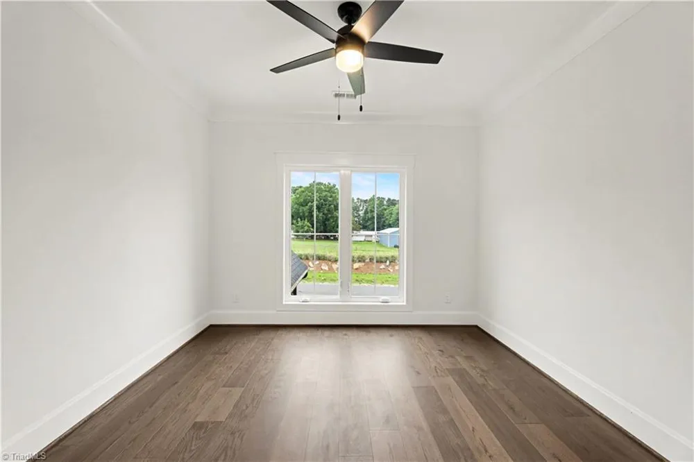 2831 Lockland Drive Oak Ridge, NC 27310