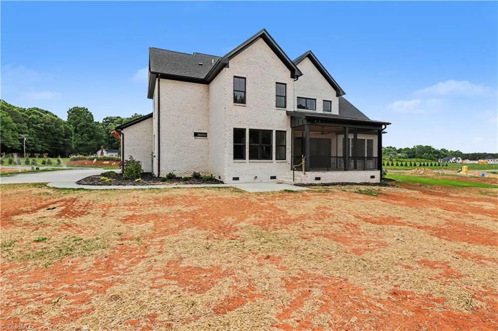2831 Lockland Drive Oak Ridge, NC 27310
