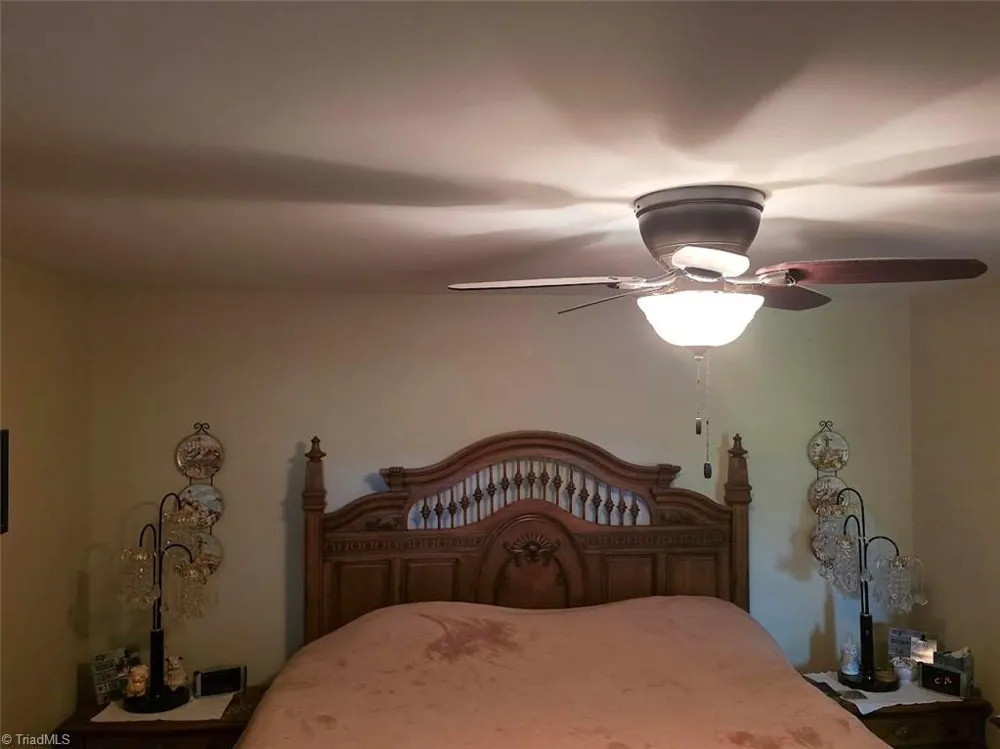 1218 Meadow Road Eden, NC 27288