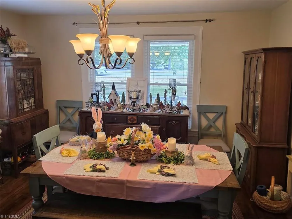 1218 Meadow Road Eden, NC 27288