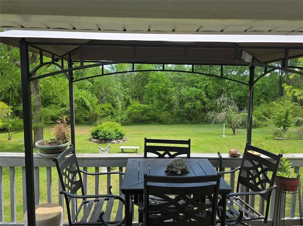 1218 Meadow Road Eden, NC 27288