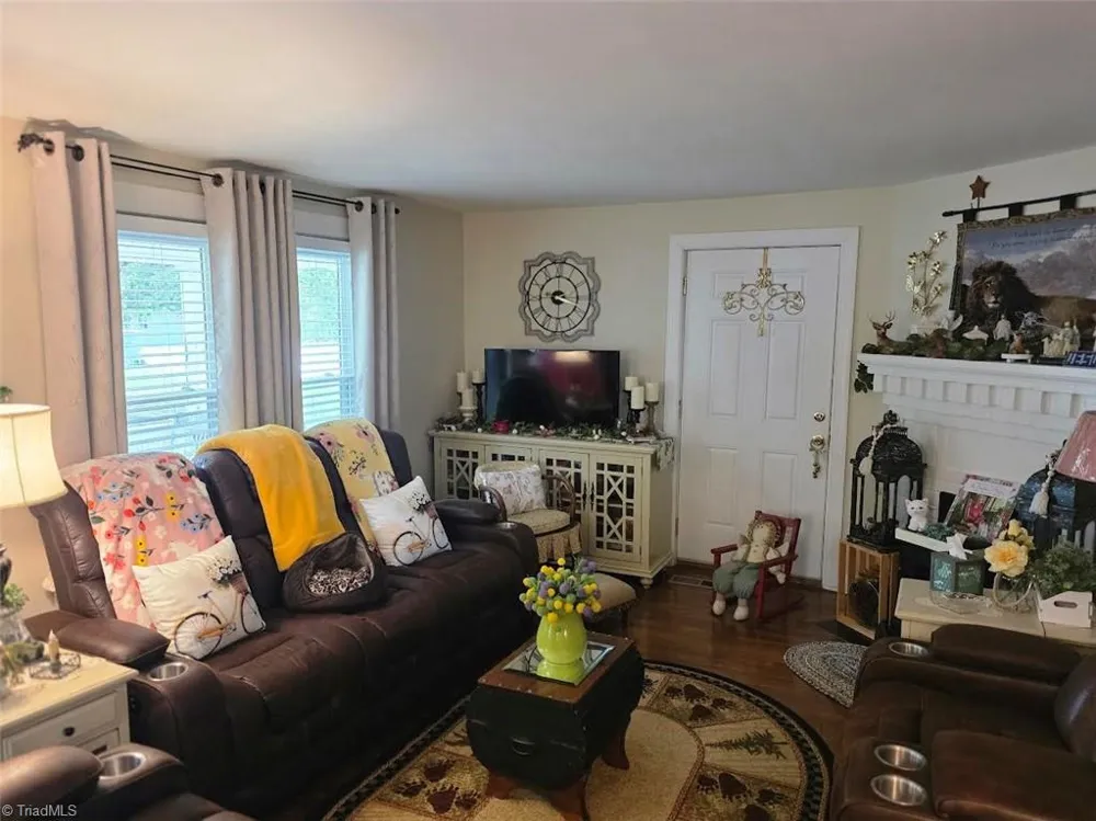 1218 Meadow Road Eden, NC 27288