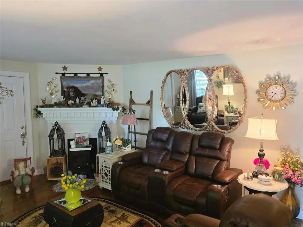 1218 Meadow Road Eden, NC 27288