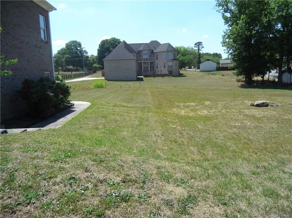 1906 Deidre Court Greensboro, NC 27406