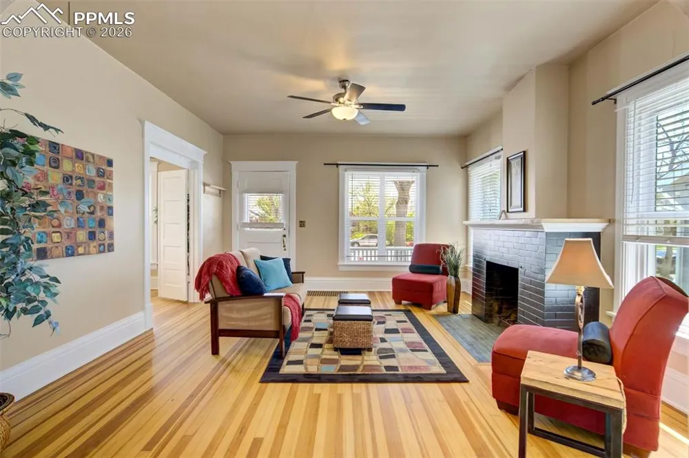 1126 Corona Street Colorado Springs, CO 80903