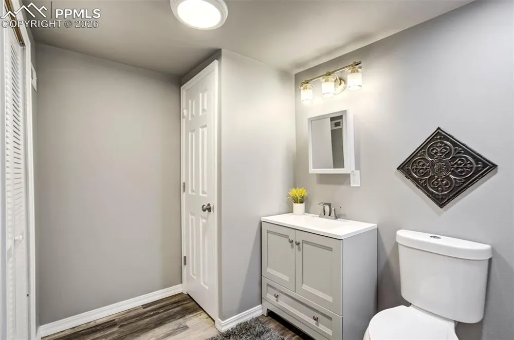 1126 Corona Street Colorado Springs, CO 80903