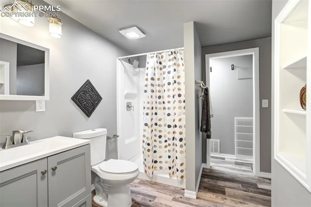 1126 Corona Street Colorado Springs, CO 80903