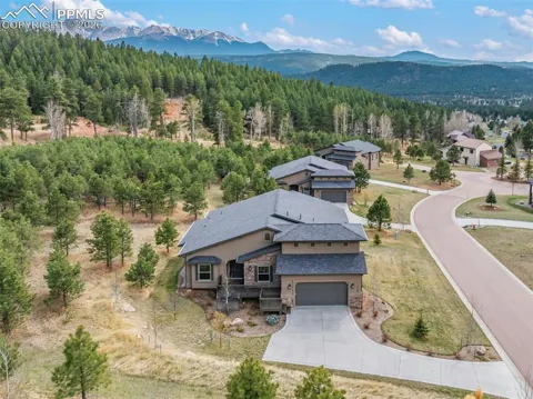 1120 Highlands Court