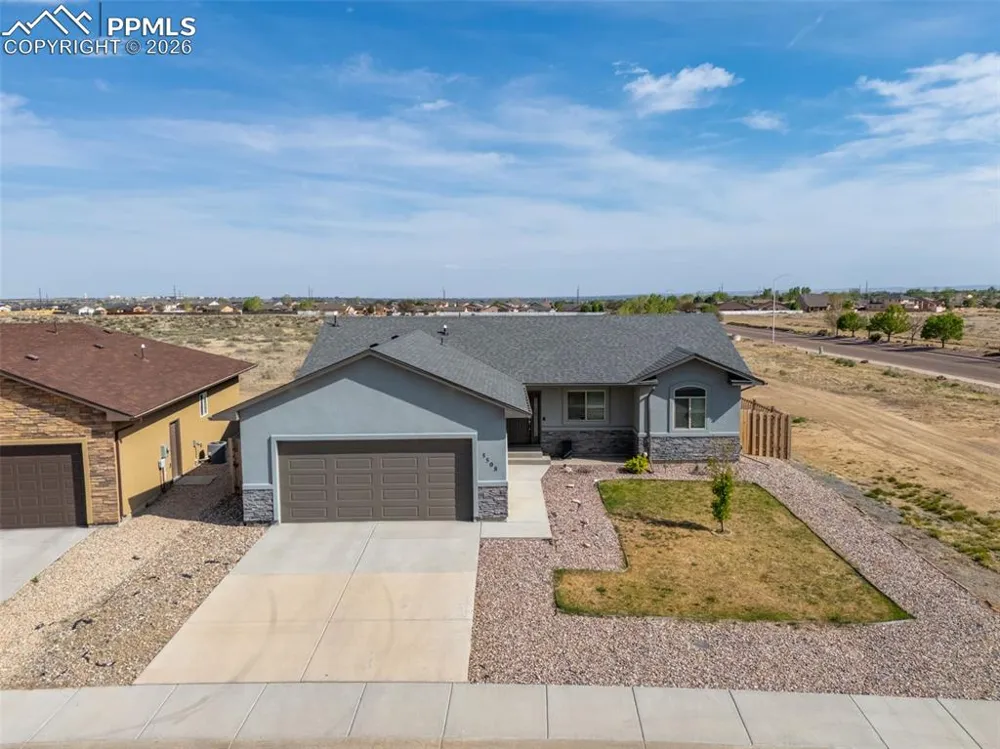 5508 Mark Twain Lane Pueblo, CO 81008