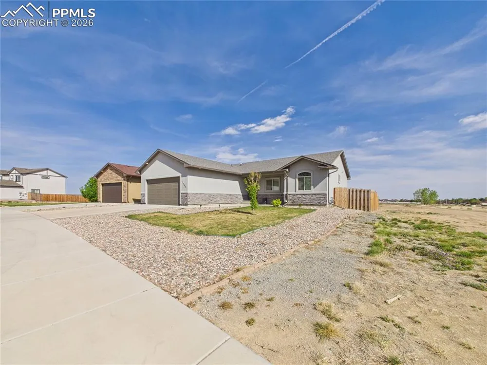 5508 Mark Twain Lane Pueblo, CO 81008