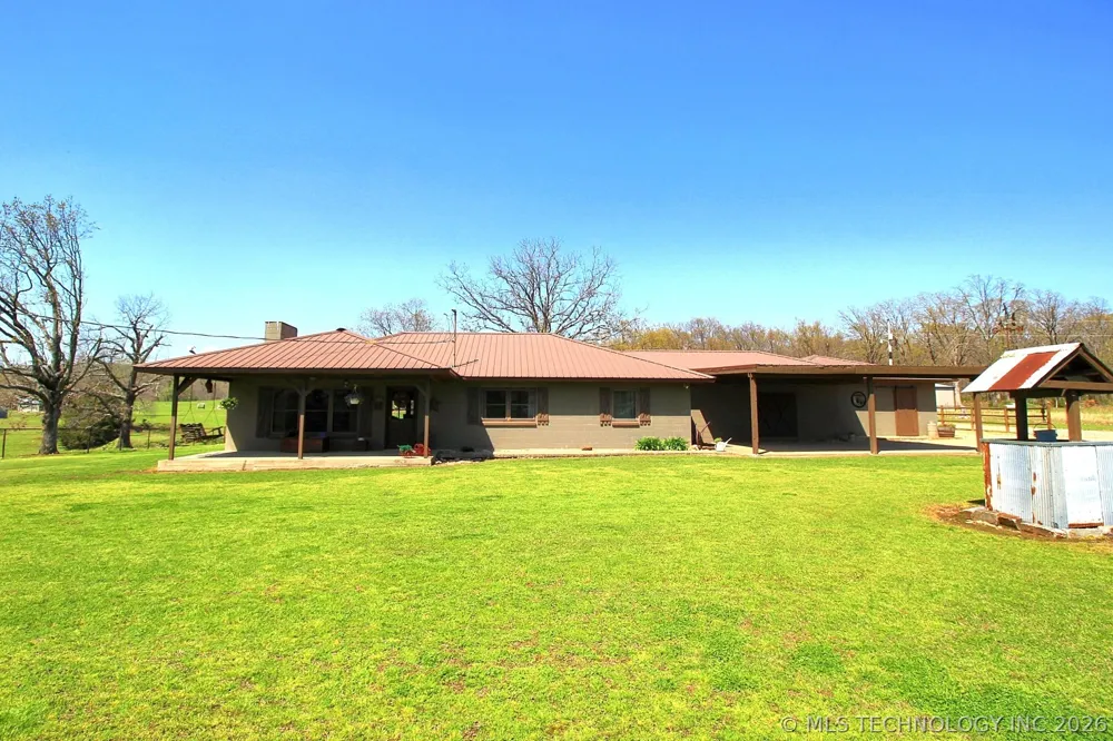 465501 E 800 ROAD Stilwell, OK 74960