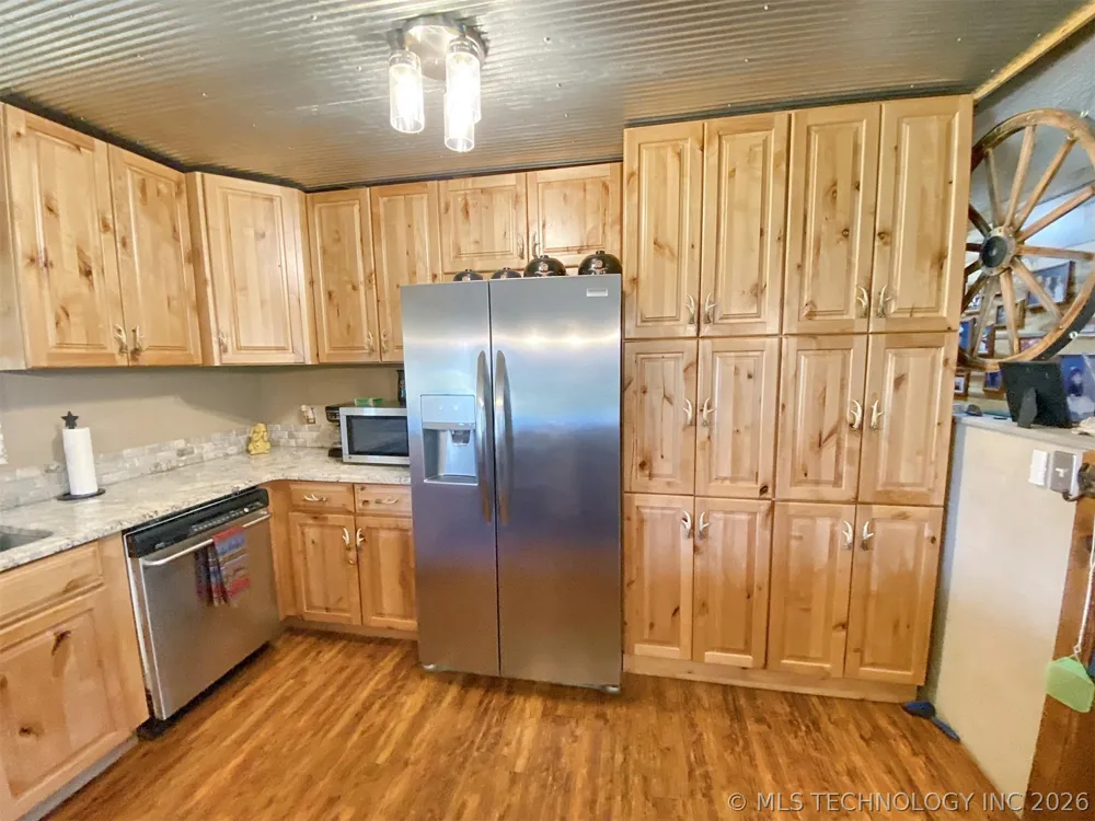 465501 E 800 ROAD Stilwell, OK 74960