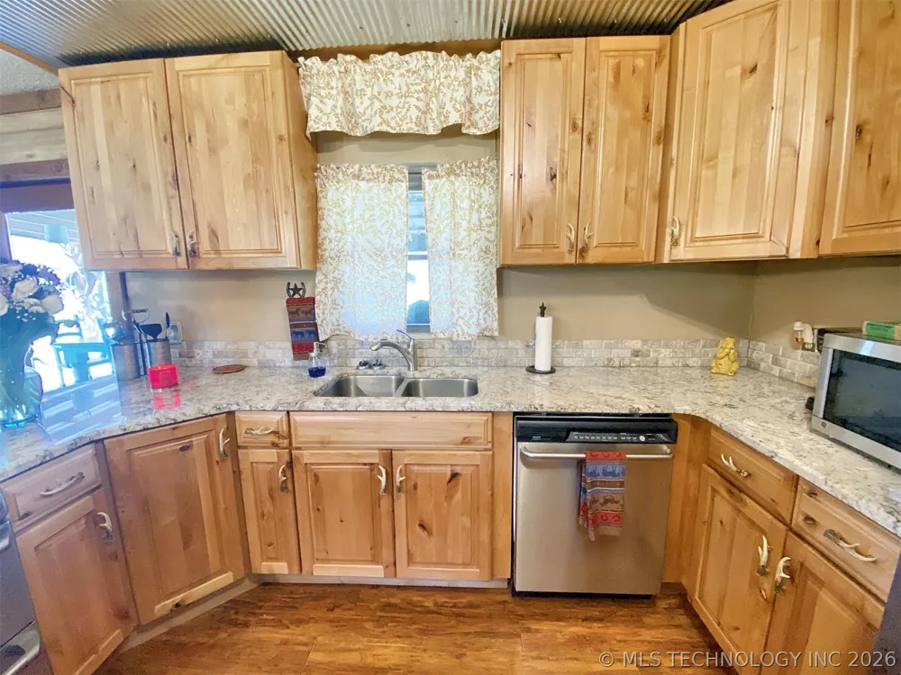 465501 E 800 ROAD Stilwell, OK 74960