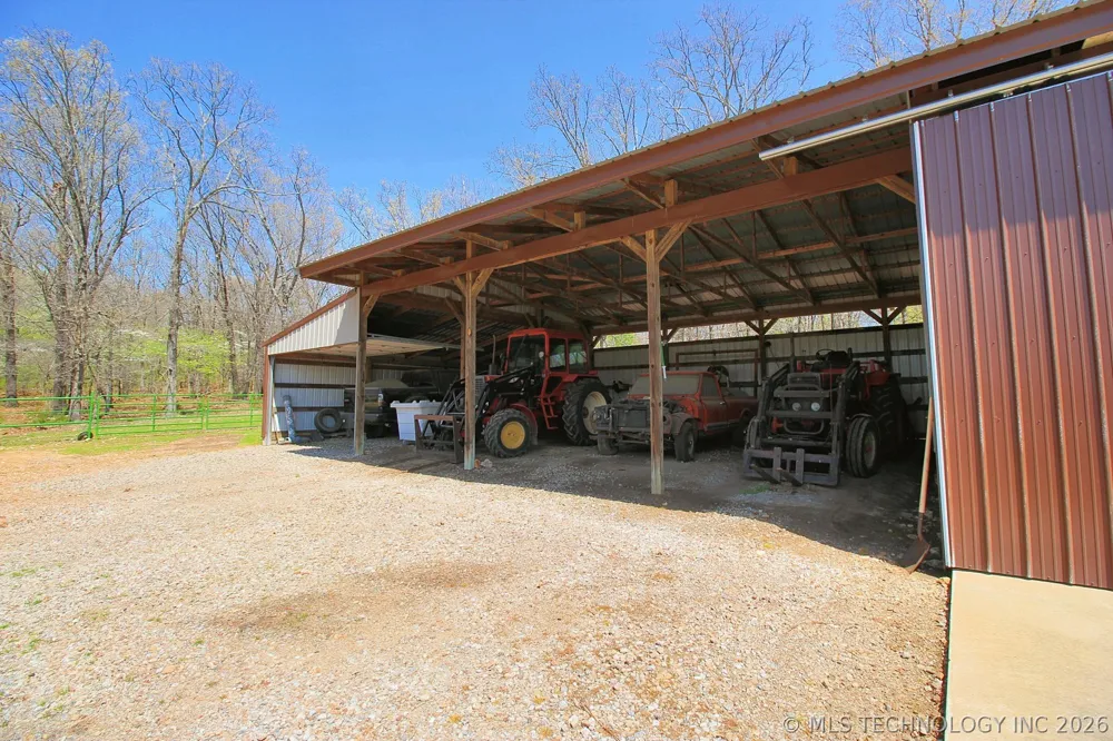 465501 E 800 ROAD Stilwell, OK 74960