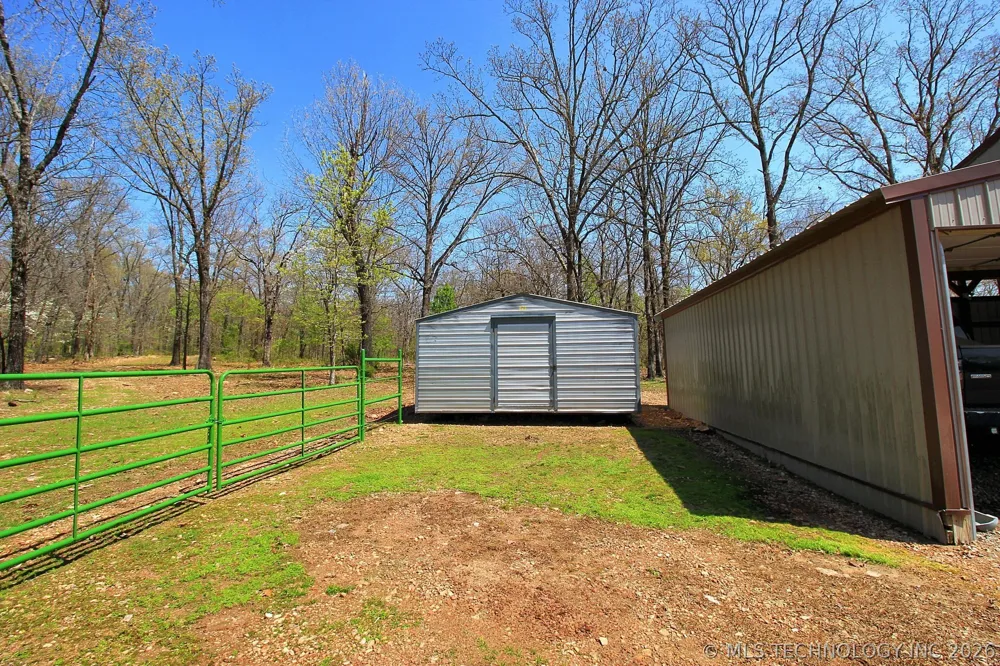 465501 E 800 ROAD Stilwell, OK 74960